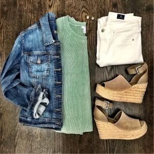 Ellen Tracy 100% silk knitted shell